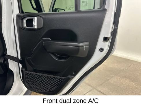 Used 2020 Jeep Wrangler Unlimited Rubicon AWD/4WD image 25