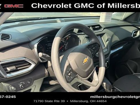 Used 2023 Chevrolet TrailBlazer LT FWD image 13