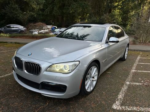Used 2013 BMW 750Li 750Li Sedan 4D image 3