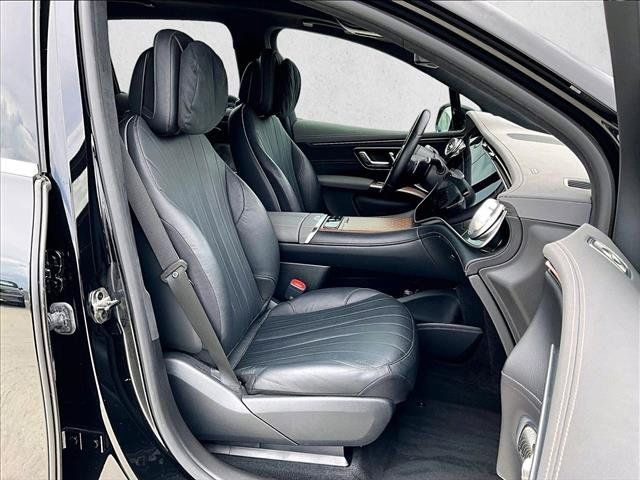 Certified 2023 Mercedes-Benz EQS 580 4MATIC SUV image 9
