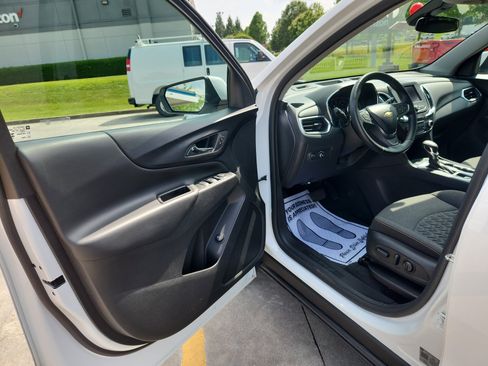 Used 2024 Chevrolet Equinox LT image 21