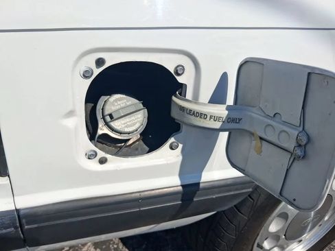 Used 1990 Ford Mustang LX RWD image 18