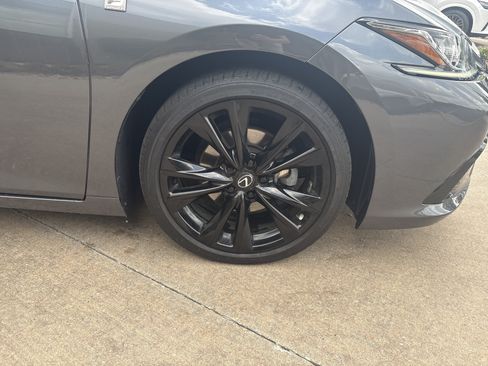 Used 2023 Lexus ES 350 F Sport w/ Accessory Package (Z1) FWD image 13