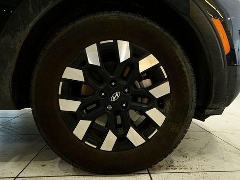 Used 2025 Hyundai Santa Cruz SEL image 9