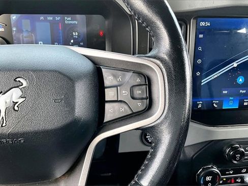 Used 2023 Ford Bronco Badlands image 12