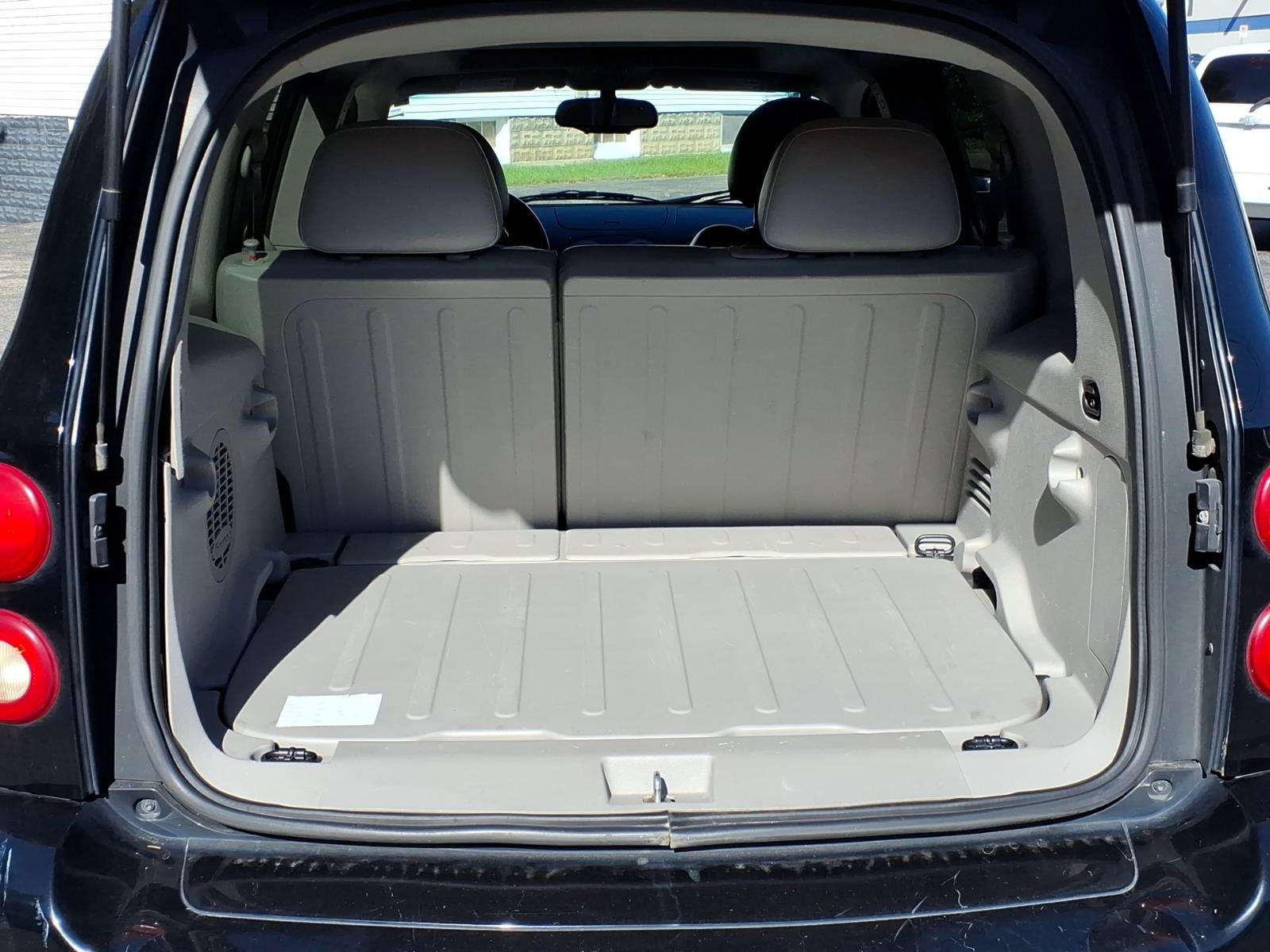 Used 2006 Chevrolet HHR LT w/ Preferred Equipment Group FWD image 10