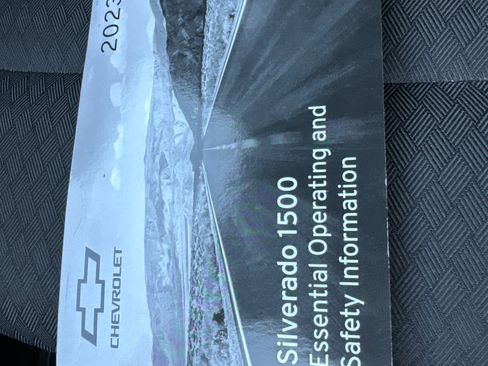 Used 2023 Chevrolet Silverado 1500 LT AWD/4WD image 28