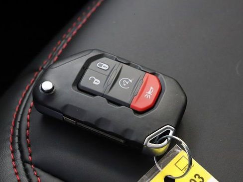 New 2025 Jeep Gladiator Rubicon w/ Safety Group image 38