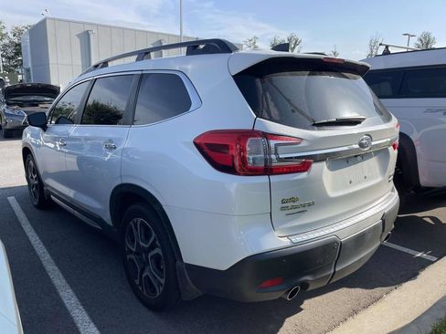 Used 2024 Subaru Ascent Touring w/ Popular Package #2 AWD/4WD image 3