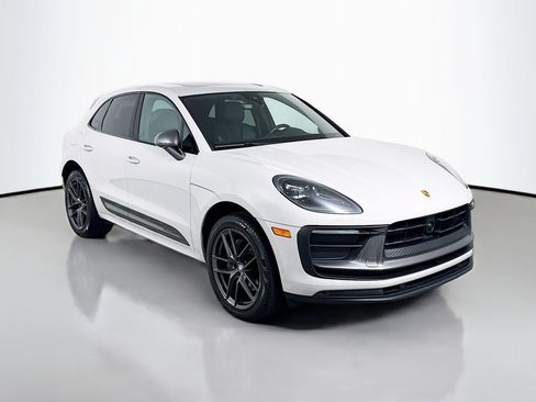 Certified 2023 Porsche Macan Turbo AWD/4WD image 7