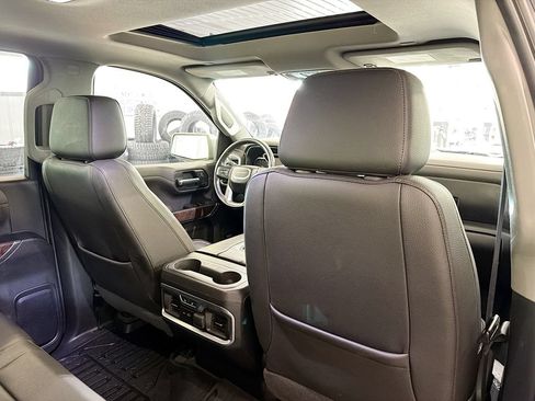 Used 2019 GMC Sierra 1500 Denali w/ Technology Package AWD/4WD image 11