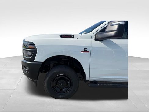 New 2026 RAM 2500 Tradesman AWD/4WD image 31