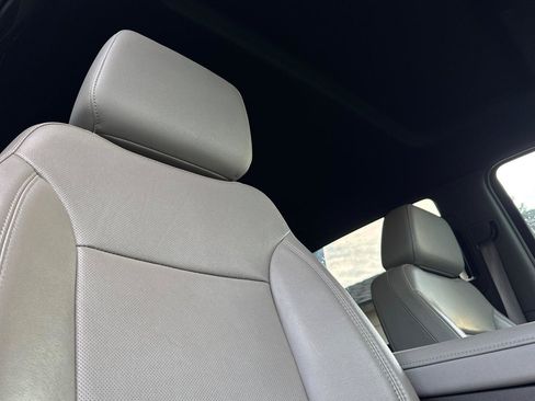 Used 2020 Chevrolet Silverado 2500 LTZ w/ LTZ Premium Package image 18