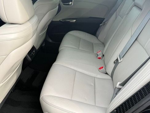 Used 2018 Toyota Avalon Limited w/ Protection Package FWD image 44
