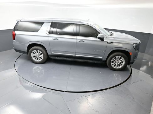 Used 2023 GMC Yukon XL SLT image 45