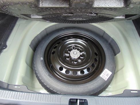 Used 2020 Toyota Camry XSE image 14