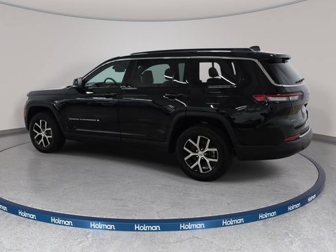 Used 2025 Jeep Grand Cherokee L Limited w/ Luxury Tech Group II AWD/4WD image 8