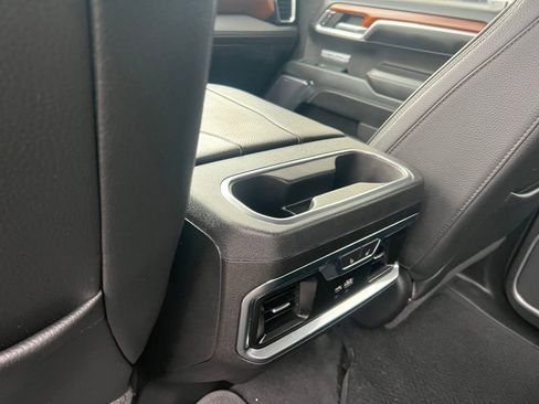 Used 2023 GMC Sierra 1500 Denali w/ Technology Package AWD/4WD image 19