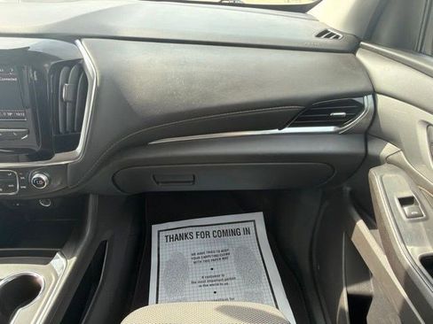 Used 2021 Chevrolet Traverse LS AWD/4WD image 21