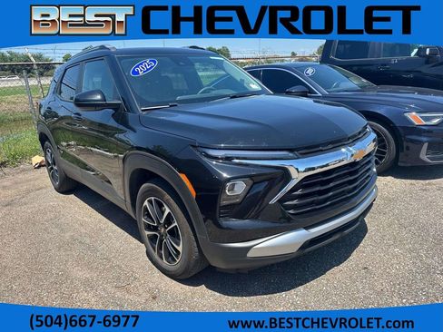 Used 2025 Chevrolet TrailBlazer LT FWD image 1