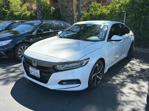 Used 2020 Honda Accord Sport image 2