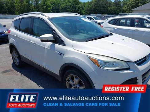Used 2015 Ford Escape Titanium AWD/4WD image 2