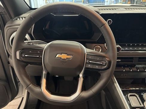 Used 2024 Chevrolet Colorado LT w/ LT Convenience Package III RWD image 14