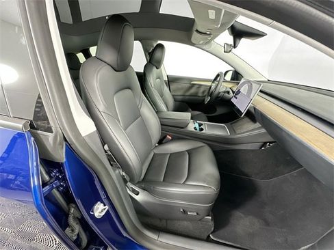 Used 2023 Tesla Model Y Long Range image 24