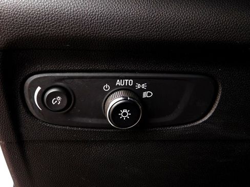 Used 2023 Buick Envision Essence w/ Sport Touring Package image 27