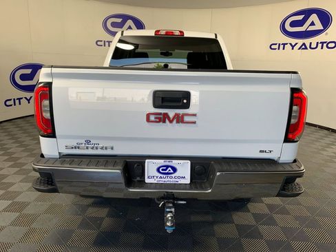 Used 2018 GMC Sierra 1500 SLT w/ SLT Premium Package AWD/4WD image 4