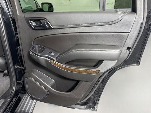 Used 2020 Chevrolet Tahoe LT w/ RST Edition image 27