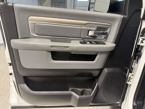 Used 2014 RAM 3500 Big Horn AWD/4WD image 11