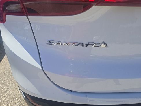 Used 2022 Hyundai Santa Fe SEL w/ Convenience + Premium Package FWD image 7