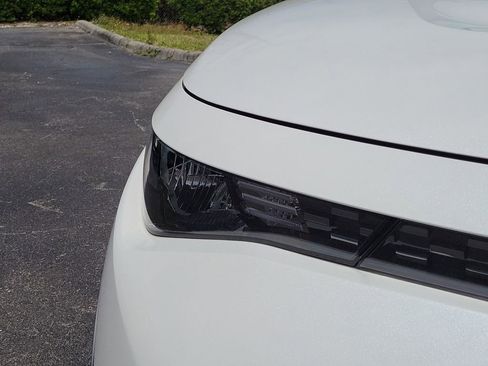 Used 2025 Kia Soul LX w/ LX Technology Package FWD image 29