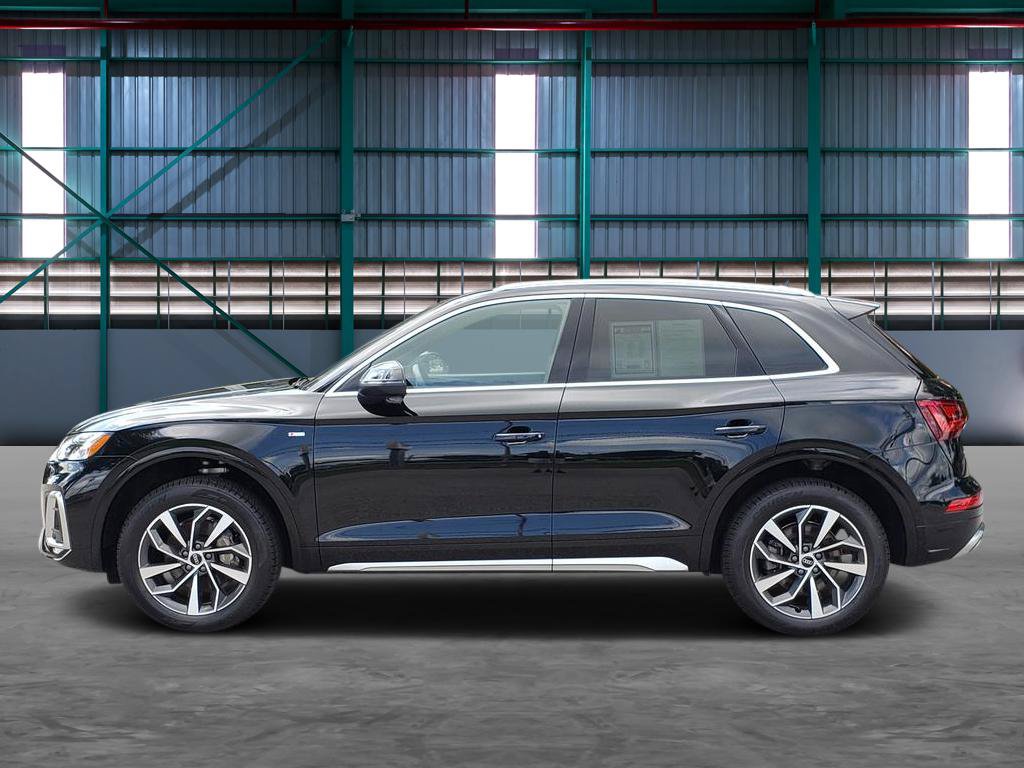 Used 2023 Audi Q5 2.0T Premium Plus w/ Premium Plus Package AWD/4WD image 2