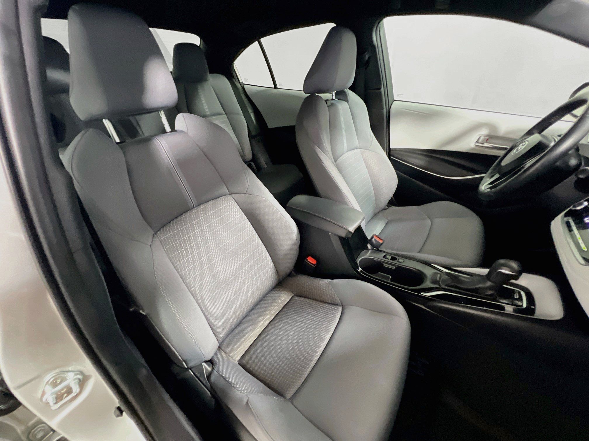 Used 2024 Toyota Corolla SE FWD image 30