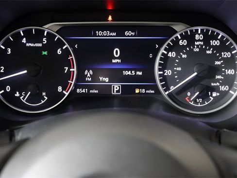 Used 2025 Nissan Sentra SR image 16