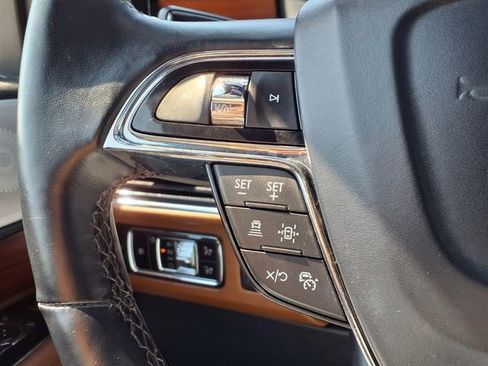 Certified 2023 Lincoln Navigator L Reserve RWD image 15