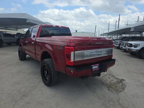 Used 2017 Ford F250 Platinum w/ Platinum Ultimate Package AWD/4WD image 3