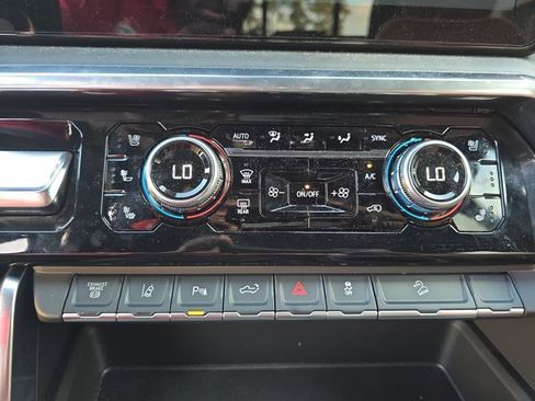 Used 2025 GMC Sierra 2500 Denali Ultimate w/ Max Trailering Package image 20