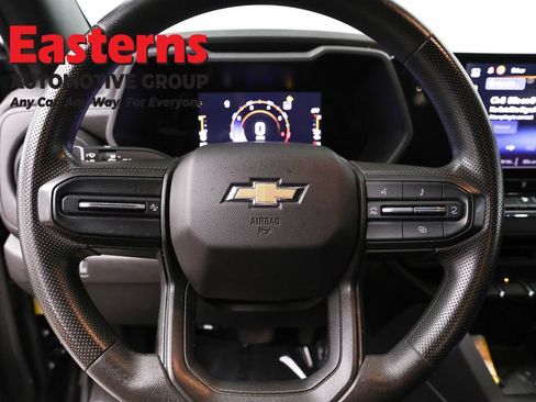 Used 2023 Chevrolet Colorado W/T RWD image 10