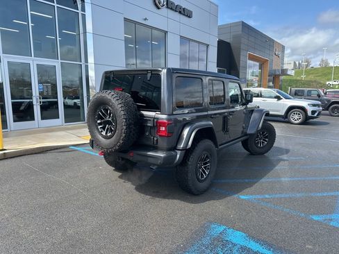 Certified 2025 Jeep Wrangler Unlimited Rubicon image 2