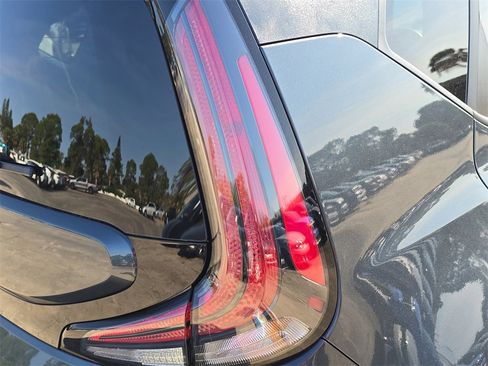 New 2025 Kia Soul LX image 11