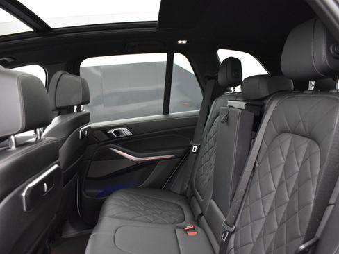 Used 2024 BMW X5 xDrive40i image 8