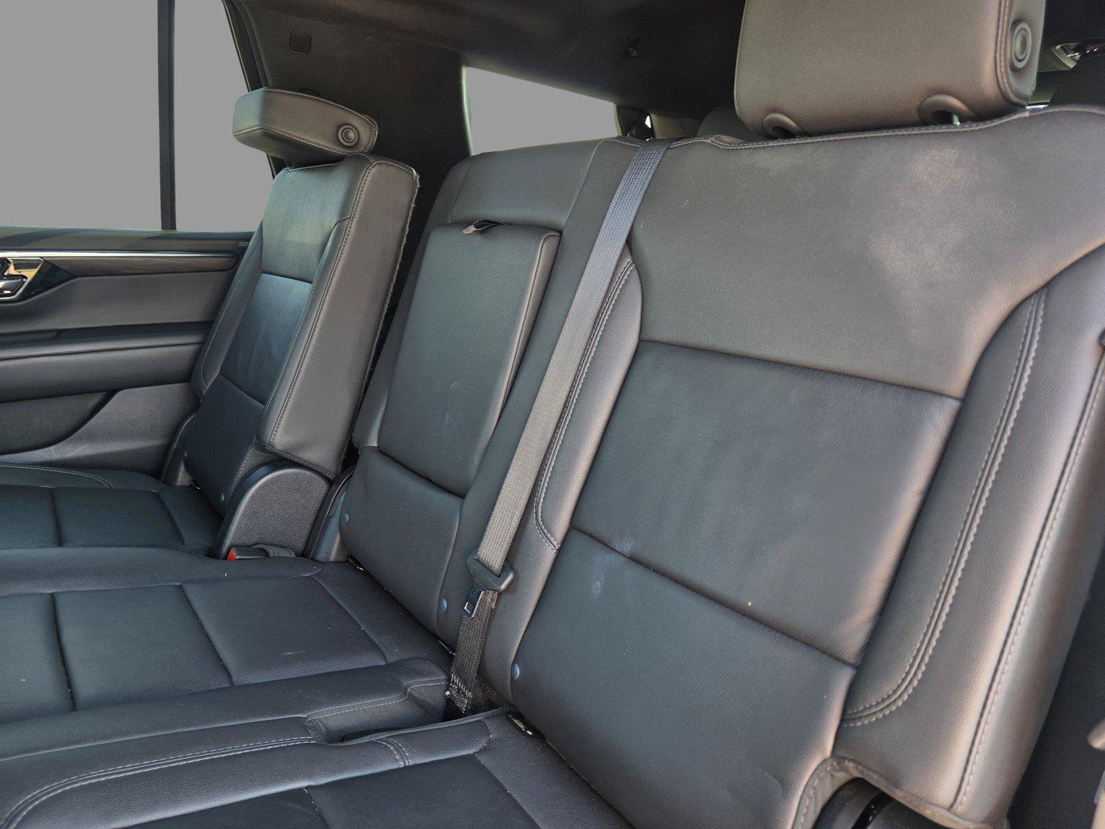Used 2025 Chevrolet Tahoe LT RWD image 27