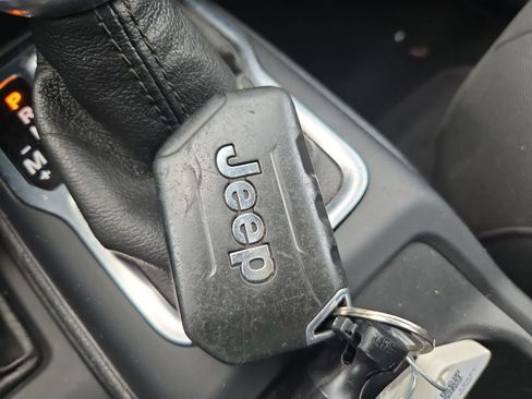 Used 2020 Jeep Wrangler Unlimited Sport AWD/4WD image 30