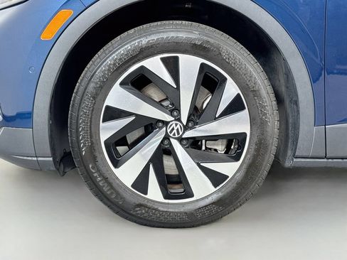 Used 2023 Volkswagen ID.4 Pro RWD image 11