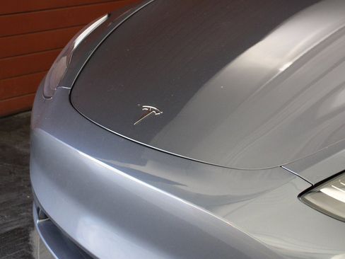 Used 2023 Tesla Model Y Long Range image 25