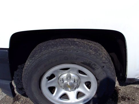 Used 2017 Chevrolet Silverado 1500 W/T AWD/4WD image 12