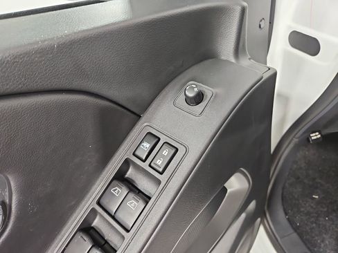 New 2026 Nissan Frontier SV image 12